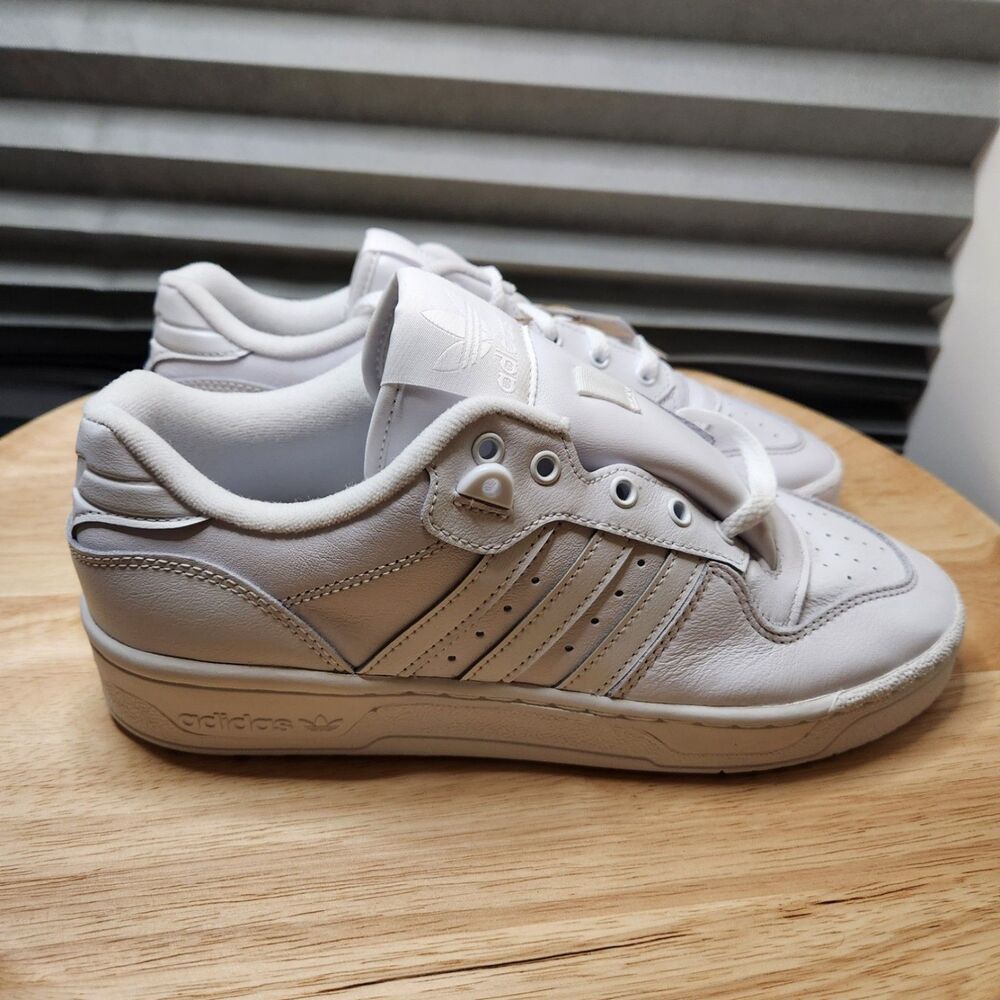 Adidas Rivalry Low Women’s 9.5 White Classic Sneaker